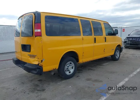 2004 Chevrolet Express z USA, uszkodzony, nr VIN 1GBGG25V241205320